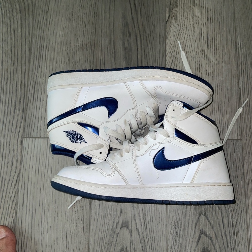 2016 Jordan 1 metallic blue